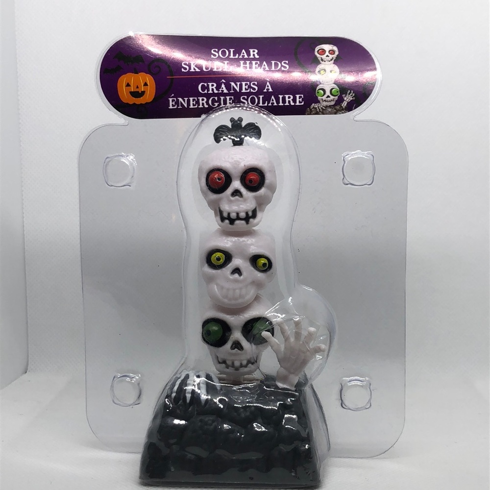 💀 🎃 Solar Scull Heads Halloween 💀 NWT Halloween Decor 🎃💀 4”